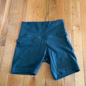 lululemon wunder train shorts 6”